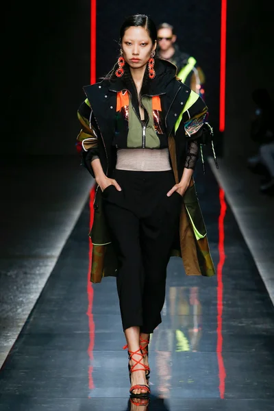 Look 21